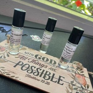 Oil perfume for men and woman . Different fragrance, like Paco rabanne Valentino